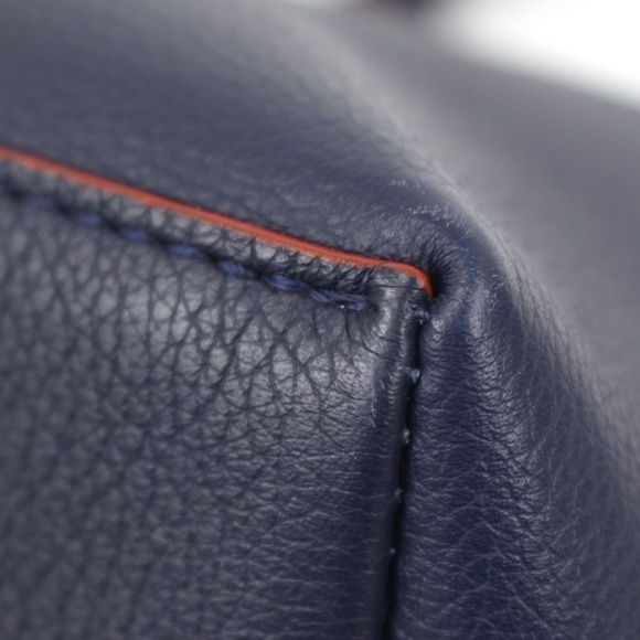 Louis Vuitton Lock Me Go Tote Bag Marine Rouge - Picture 4 of 8